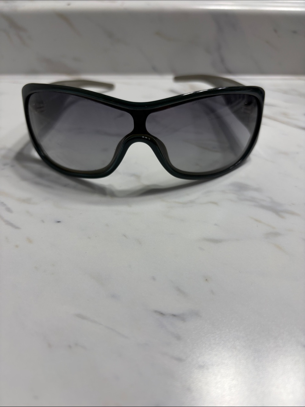 Burberry Black Frame Gray Gradient Lens Sunglasses